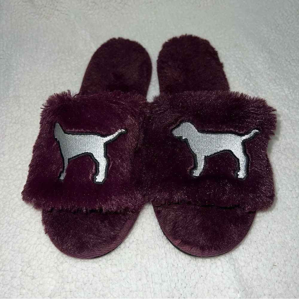 PINK Victorias Secret fuzzy slippers size small (5/6) - Picture 3 of 9